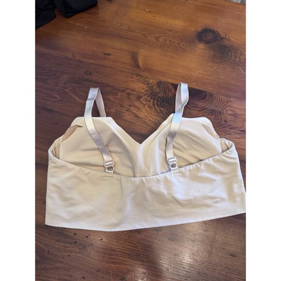 True & Co True Body Triangle Adjustable Strap Bra L - Picture 2 of 6